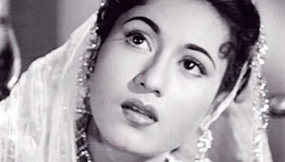 Madhubala's Life Decisions Were Dominated By Her Father Ataullah Khan: Reports - News18