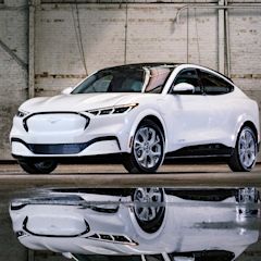 7 EVs That Are Plummeting in Value