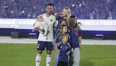 Falcao es presentado como jugador de Millonarios ante más de 30.000 aficionados en Bogotá