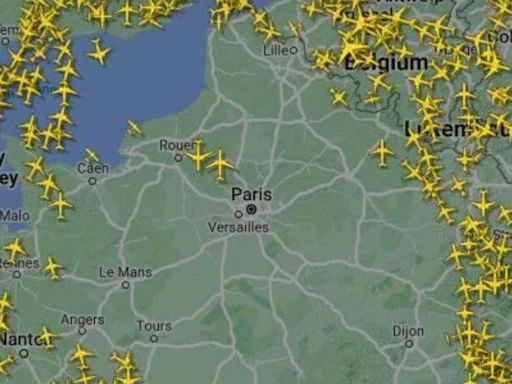 Pic shows no-fly zone the size of BELGIUM over Paris Olympics opening ceremony