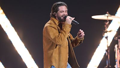 Thomas Rhett Struts Through Crowd Looking for Someone ‘Beautiful As You’ at the 2024 ACM Awards