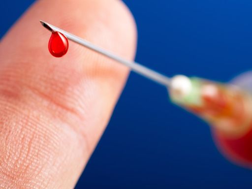 Cientistas criam método que pode detectar 67 doenças com análise de uma única gota de sangue