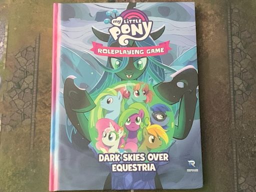 My Little Pony: Dark Skies Over Equestria Review – Changeling Mischief | TechRaptor