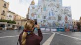 Un informe del Ayuntamiento de Murcia señala que la lona de la Catedral no se ajusta a la legalidad por llevar publicidad