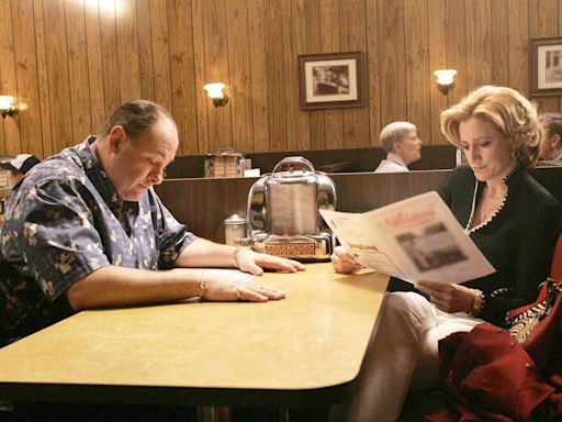 'Sopranos' star reveals James Gandolfini's 4-word reaction to show's finale