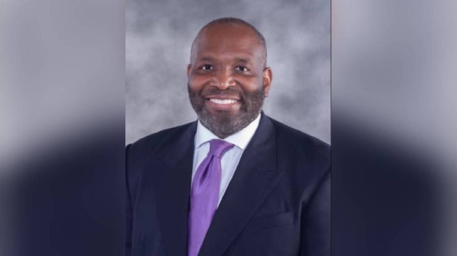 Mayor, council members endorse Mayor Pro Tem LaMont Cole for East Baton Rouge Schools superintendent job