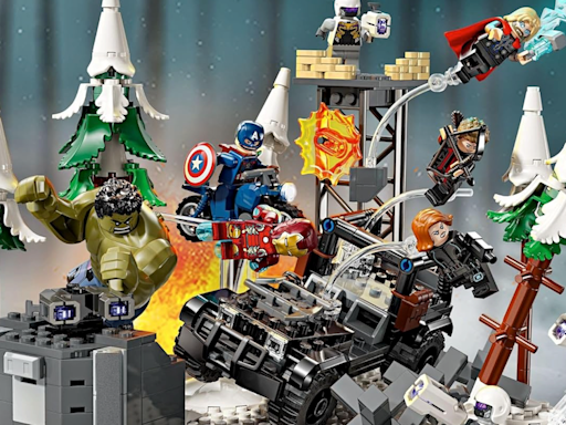 New Marvel Lego Set Recreates Avengers: Age Of Ultron's Opening Battle