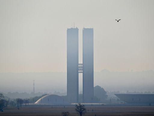 Brazilians choke as fire smoke blankets 80% of country