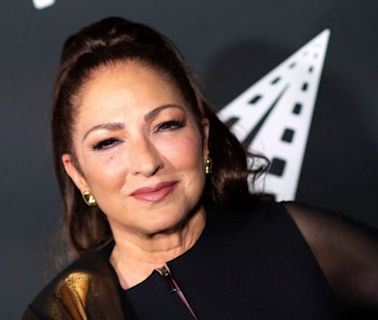 Gloria Estefan stopped by a popular Boston live music spot