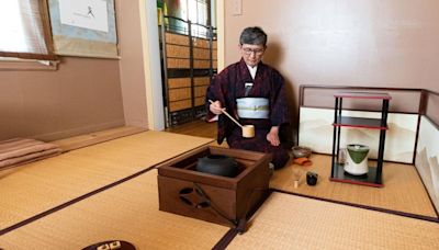 'A way of life': Hundreds attend tea ceremony during the Cherry Blossom Festival