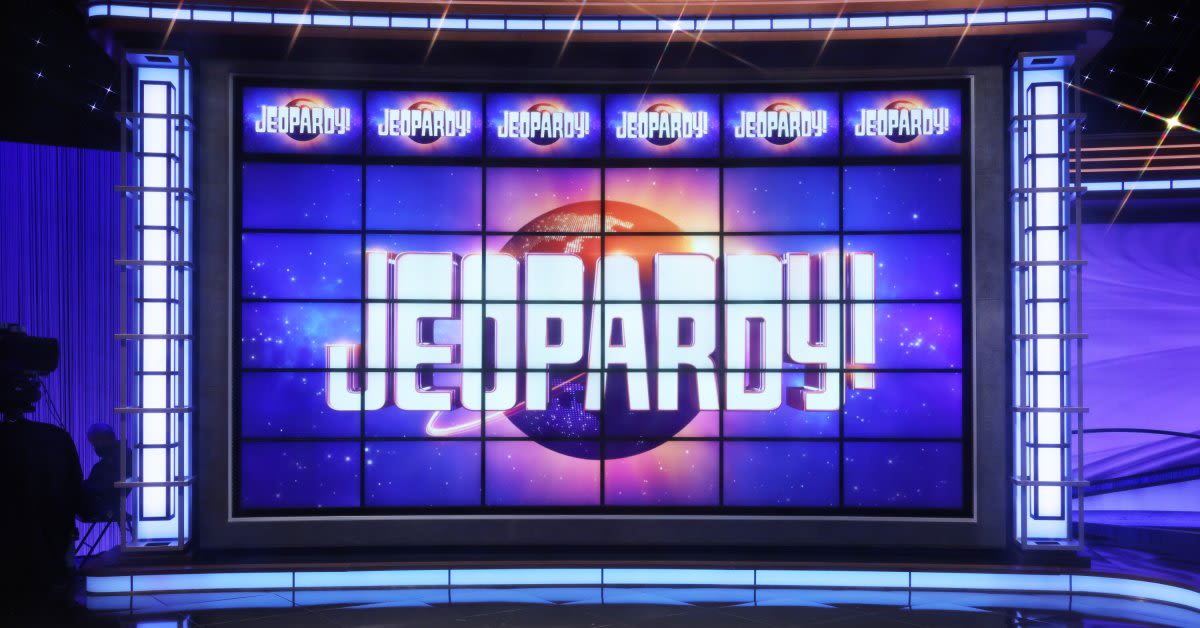 'Jeopardy!' Fans Weigh In After Contestant's 'Rough Day' Costs Him the Game