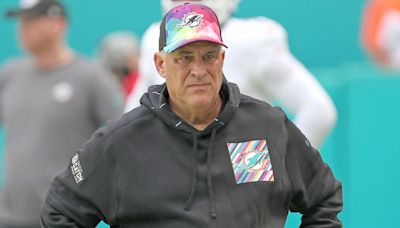 Dolphins' Jevon Holland on big difference between Anthony Weaver and Vic Fangio: Our new DC is 'a good person'