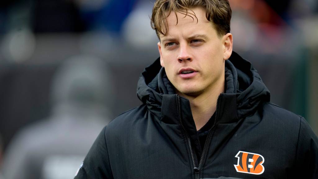 Joe Burrow lands top 3 in 2024 QB rankings