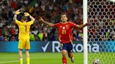 ¿Quién es Mikel Oyarzabal? La historia del héroe de España que se perdió el Mundial de Qatar por lesión y tuvo su revancha en la Eurocopa - La Tercera