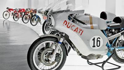 Es una de las únicas ocho Ducati 750 Imola Desmo existentes, y si te sobran 700.000 euros puede ser tuya