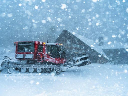 Sierra Nevada site records snowiest day of the season. Yes, in May.