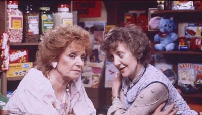 Coronation Street legend returns to work 26 years after retiring her iconic character