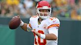 Former Chiefs QB Chase Daniel explains viral college photo | Sporting News