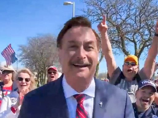 New subpoena drags Mike Lindell into Rudy Giuliani's bankruptcy case