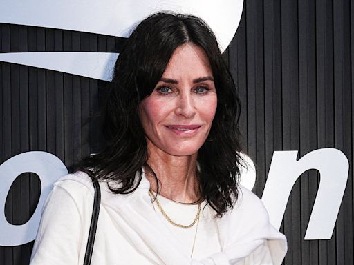 Courteney Cox wows in all-white ensemble while US Open in NYC