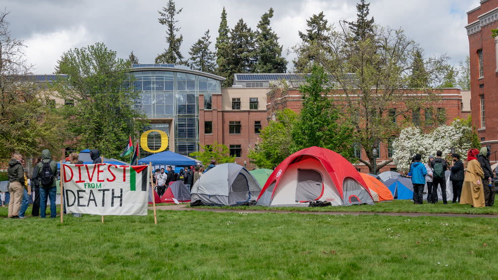 U of O sets two-day deadline for students to leave encampment