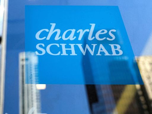 Charles Schwab names Michael Verdeschi as CFO
