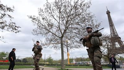 França pede ajuda a 46 países para reforçar segurança da Olimpíada; Brasil vai mandar 14 agentes