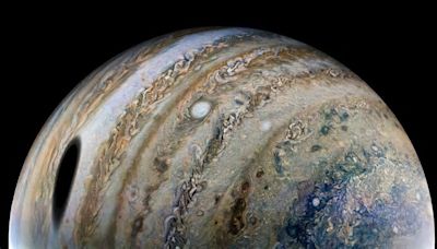 Las mejores imágenes de Júpiter y sus lunas tomadas por Juno (hasta ahora)