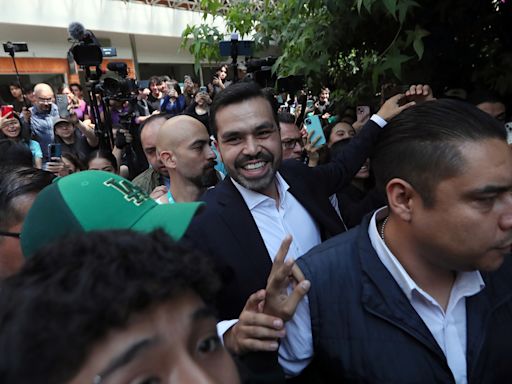 Opositor Álvarez Máynez dice que puso "seriedad" en los debates presidenciales en México