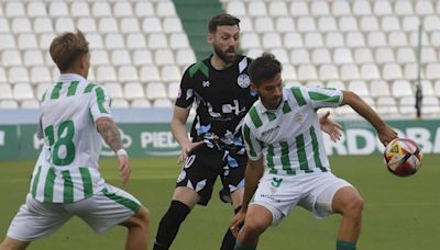 La jornada en Tercera | Córdoba CF B-Atlético Espeleño, derbi por la salvación en El Arcángel