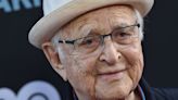 Norman Lear, Boundary-Breaking Sitcom Creator, Dies