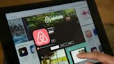 JO 2024: Airbnb s'engage à lutter contre le proxénétisme dans ses hébergements