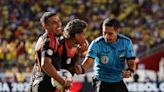 Video: atención a los audios del VAR por la acción de gol anulada a Colombia ante Brasil