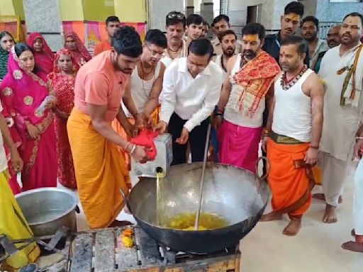 Rakshabandhan 2024: 1.25 Lakh Laddoos To Be Offered To Ujjain's Mahakal On Raksha Bandhan; Prep Begins With Special Puja