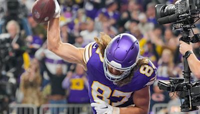 T.J. Hockenson on schedule as Vikings transition N'Keal Harry to tight end