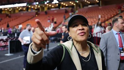 Dawn Staley reveals where Gamecocks will open next season