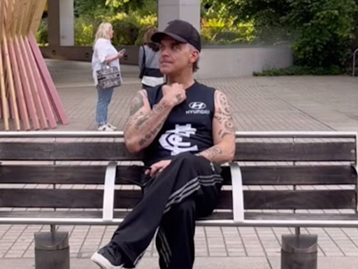 ‘Wasn’t like this in the Nineties’: Robbie Williams begs for someone to recognise him in hilarious video