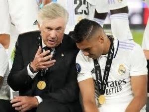 Casemiro ricorda la reazione di Ancelotti quando decise di lasciare il Real: “Scoppiò a piangere”