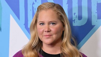 Amy Schumer Says She's 'Breadwinner' at Home but 'Still the Mom': 'Don't Have Dads Organize a Birthday Party’