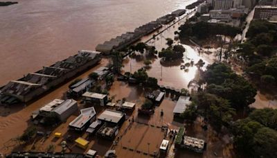 "Ciudades enteras se van a tener que cambiar de lugar": las catastróficas consecuencias de las inundaciones que afectan a Rio Grande do Sul en Brasil