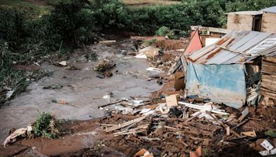 Al menos doce muertos y miles de afectados por lluvias en Sudáfrica