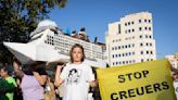 'Un punto de no retorno': por qué Europa se ha convertido en el epicentro de las protestas antiturismo este verano