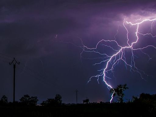 Emiten aviso meteorológico por probables tormentas eléctricas en tres céntricas regiones - La Tercera