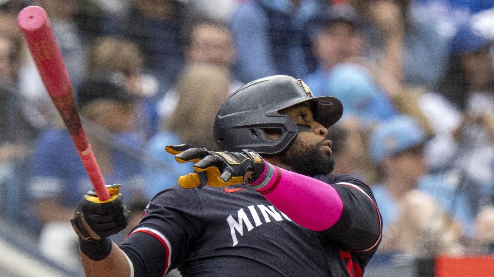 Santana homers, Ober fans 10 as Minnesota Twins beat Blue Jays 5-1 for 17th win in 20 games