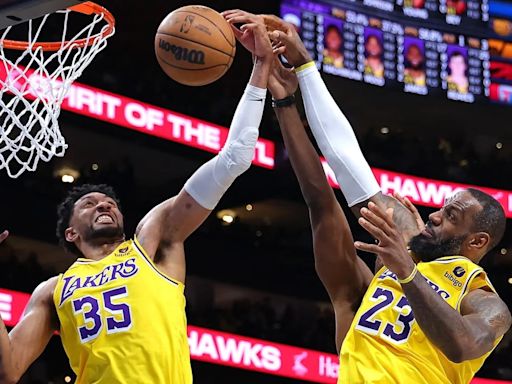 ¿Por qué Christian Wood no juega para los Lakers esta noche contra los Nuggets en el Juego 3?