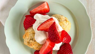 King Arthur's 2-Ingredient Biscuits Make the Best Strawberry Shortcakes