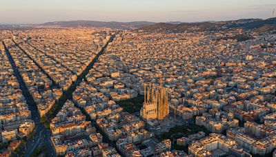 Barcelona plans to raise tourist tax for cruise passengers visiting for few hours