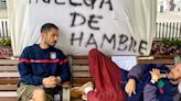 Los bomberos de Leganés, en huelga de hambre por volver a la plantilla: “Voy a aguantar hasta que me lleve la ambulancia”