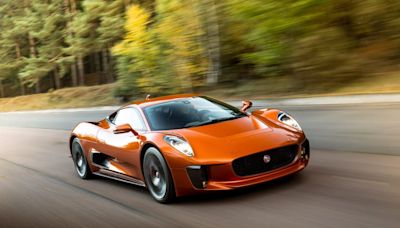 Sacan a la calle el Jaguar C-X75, un exclusivo modelo que se lució en una película de James Bond