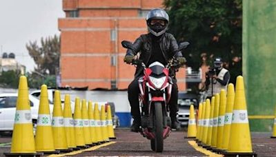 La presión correcta de las llantas delanteras de una motocicleta